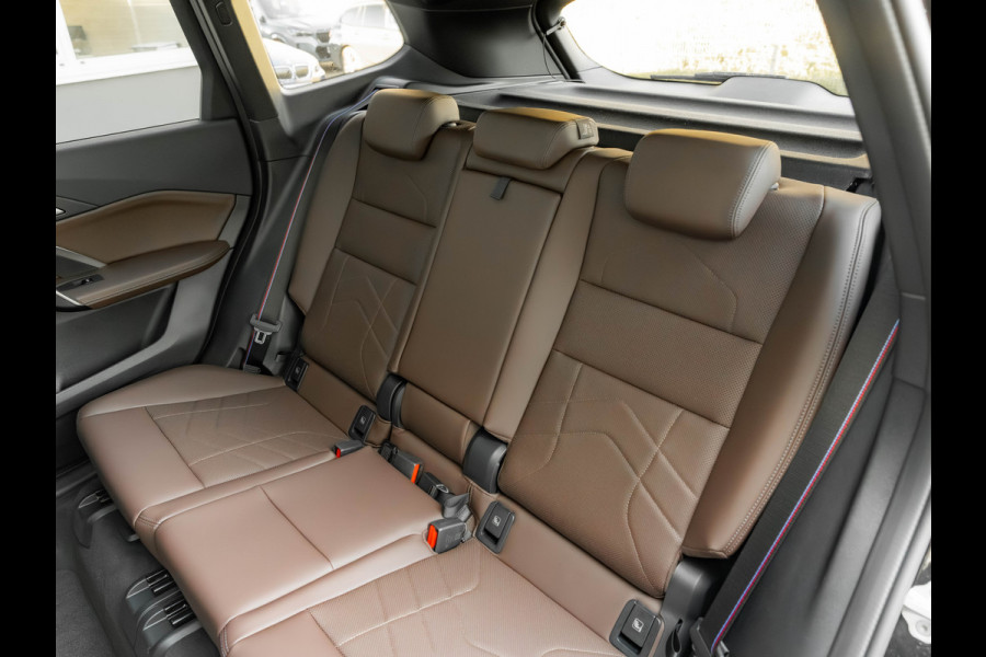 BMW X1 sDrive18i M-Sport - Pano - Trekhaak - Memory - ACC - Harman Kardon