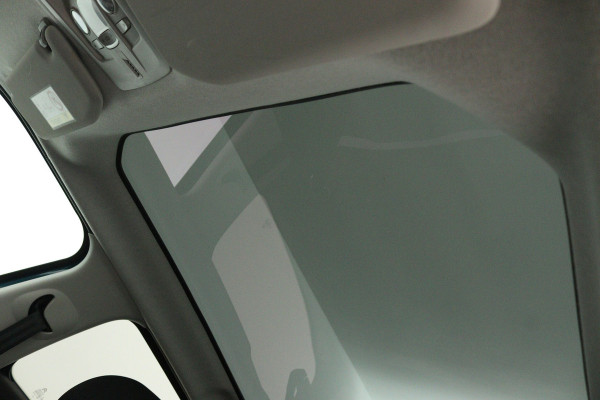 Citroën C4 Cactus 1.2 PureTech Shine (NAVIGATIE, TREKHAAK, CARPLAY, CAMERA, LED, PARKEERSENSOREN)