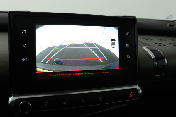 Citroën C4 Cactus 1.2 PureTech Shine (NAVIGATIE, TREKHAAK, CARPLAY, CAMERA, LED, PARKEERSENSOREN)