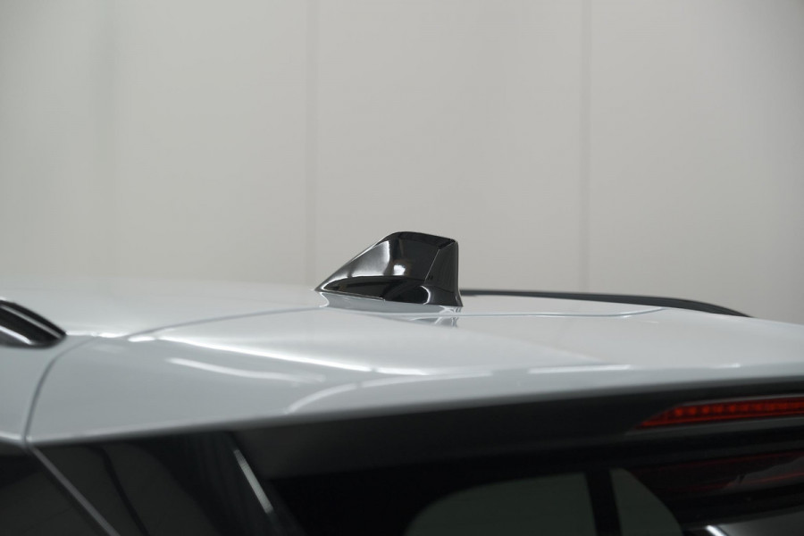 Peugeot 2008 PureTech 100 Allure | Apple Carplay | Parkeersensoren | Climate Control | Cruise Control