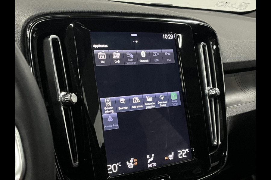 Volvo XC40 1.5 T5 Plug-in hybrid Ultimate Dark Trekhaak | Open dak | Adapt. cruise | 360 camera | Stuur-/stoelverwarming | Harman/Kardon | Carplay