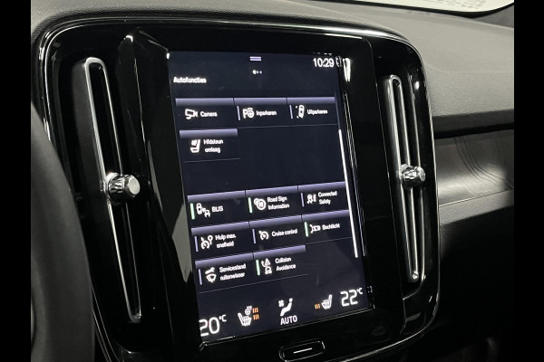 Volvo XC40 1.5 T5 Plug-in hybrid Ultimate Dark Trekhaak | Open dak | Adapt. cruise | 360 camera | Stuur-/stoelverwarming | Harman/Kardon | Carplay