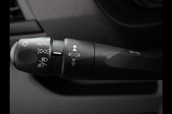 Opel Vivaro-e L2 75 kWh Connect pack | 3p | Navigatie | Apple Carplay/Android Auto | Dab | Cruise control | Camera | Parkeer sensoren | Digitaal dashboard | Automatische Airco