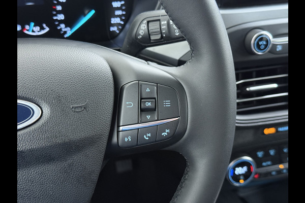 Ford FOCUS Wagon T 125PK Hybride Trekhaak Navi Camera LED Dual-ECC Keyless FordPass-ConnectStoel+Stuur+Voorruitverwarming Apple Carplay Android A DAB Bluetooth Lmv 17" Ecc GSM Draadloos Opladen Led Privacy Glas Isofix Lane Assist Keyless Licht-/regensensor Origineel Nederlandse Auto  € 34.000 nieuw