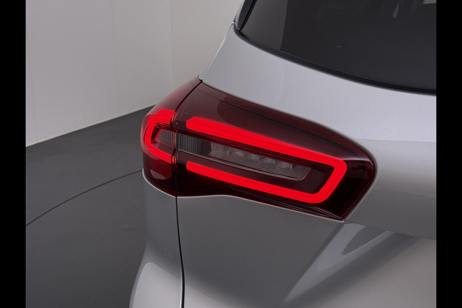 Ford FOCUS Wagon T 125PK Hybride Trekhaak Navi Camera LED Dual-ECC Keyless FordPass-ConnectStoel+Stuur+Voorruitverwarming Apple Carplay Android A DAB Bluetooth Lmv 17" Ecc GSM Draadloos Opladen Led Privacy Glas Isofix Lane Assist Keyless Licht-/regensensor Origineel Nederlandse Auto  € 34.000 nieuw