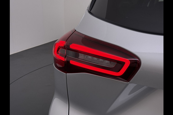 Ford FOCUS Wagon T 125PK Hybride Trekhaak Navi Camera LED Dual-ECC Keyless FordPass-ConnectStoel+Stuur+Voorruitverwarming Apple Carplay Android A DAB Bluetooth Lmv 17" Ecc GSM Draadloos Opladen Led Privacy Glas Isofix Lane Assist Keyless Licht-/regensensor Origineel Nederlandse Auto  € 34.000 nieuw