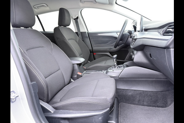 Ford FOCUS Wagon T 125PK Hybride Trekhaak Navi Camera LED Dual-ECC Keyless FordPass-ConnectStoel+Stuur+Voorruitverwarming Apple Carplay Android A DAB Bluetooth Lmv 17" Ecc GSM Draadloos Opladen Led Privacy Glas Isofix Lane Assist Keyless Licht-/regensensor Origineel Nederlandse Auto  € 34.000 nieuw