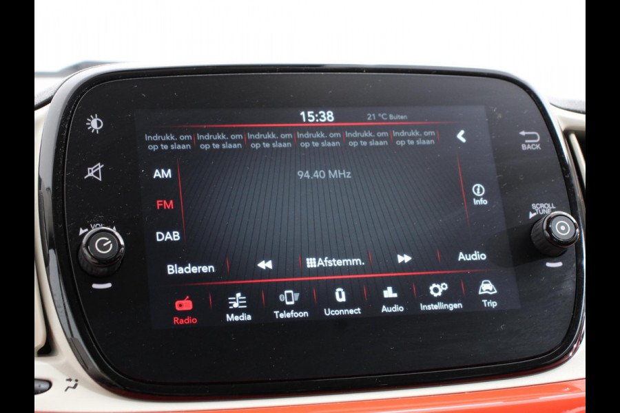 Fiat 500 1.0 Hybrid Vita Comfort | Navigatie | Apple Carplay/Android Auto | Parkeer sensoren | Cruise Control | Airco