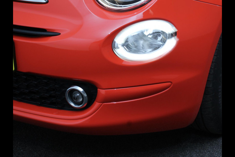 Fiat 500 1.0 Hybrid Vita Comfort | Navigatie | Apple Carplay/Android Auto | Parkeer sensoren | Cruise Control | Airco