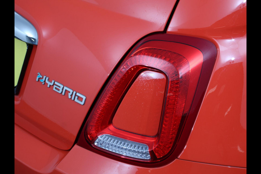 Fiat 500 1.0 Hybrid Vita Comfort | Navigatie | Apple Carplay/Android Auto | Parkeer sensoren | Cruise Control | Airco