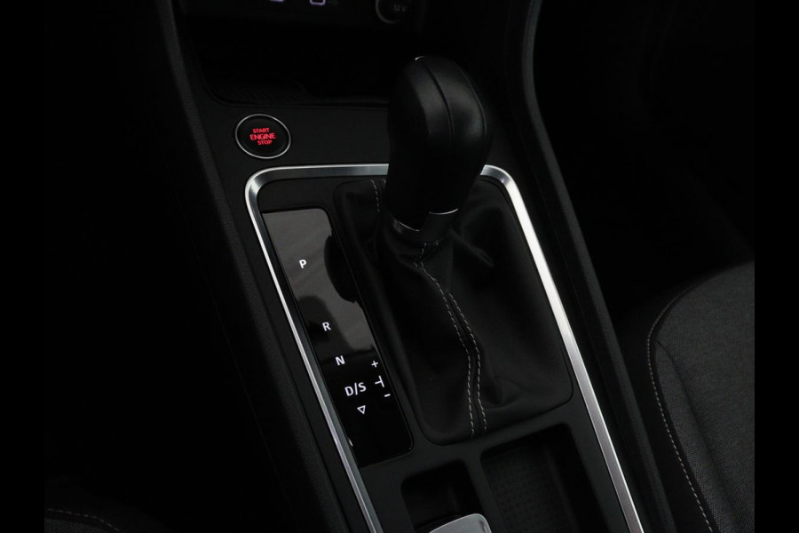 Seat Ateca 1.5 TSI Style Intense | Stoelverwarming | Adaptive cruise | Carplay | Virtual Cockpit | Parkeerhulp | Stuurverwarming | Navigatie | Full LED | Climate control | Bluetooth