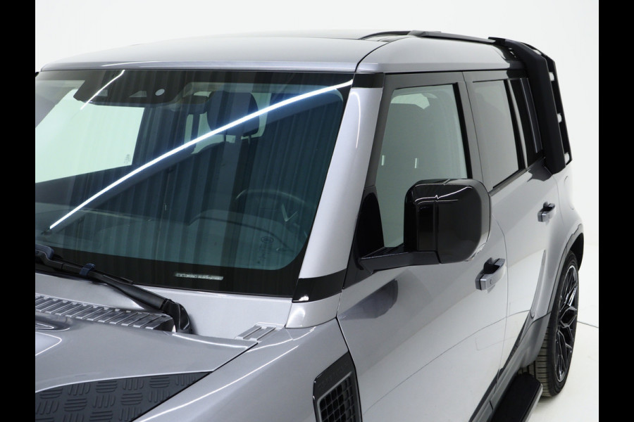 Land Rover Defender 110 2.0 P400e Urban Look | Panoramadak | Explorer Pack | Sidesteps | Meridian | 360 | Keyless | Trekhaak