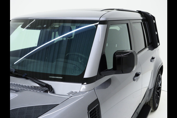 Land Rover Defender 110 2.0 P400e Urban Look | Panoramadak | Explorer Pack | Sidesteps | Meridian | 360 | Keyless | Trekhaak
