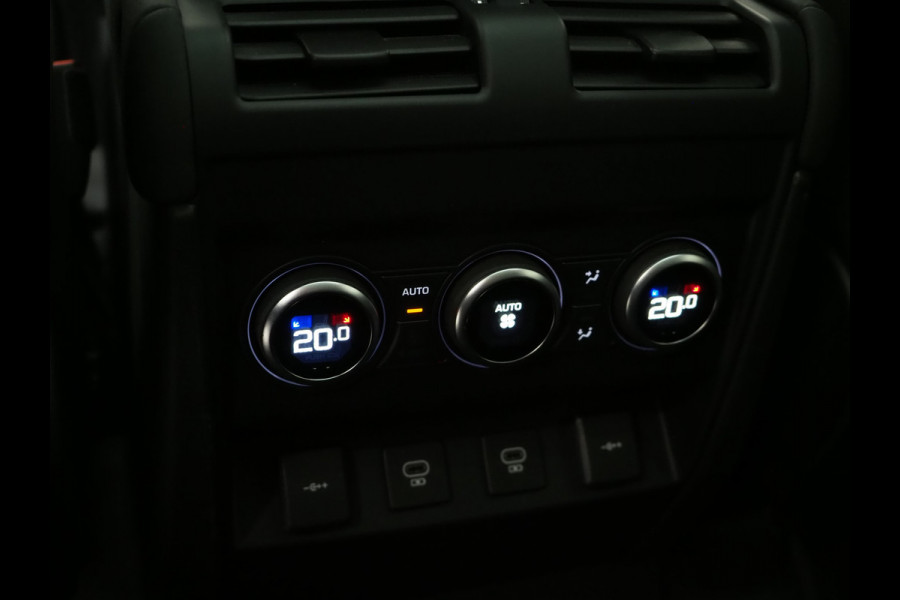 Land Rover Defender 110 2.0 P400e Urban Look | Panoramadak | Explorer Pack | Sidesteps | Meridian | 360 | Keyless | Trekhaak