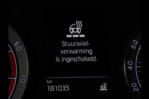 Škoda Karoq 1.5 TSI Business Edition | Stoelverwarming | Adaptive cruise | DAB | Carplay | Keyless | Full LED | Navigatie | Parkeerhulp | Side Assist | Climate control | Bluetooth