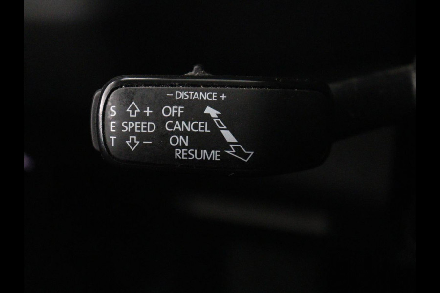 Škoda Karoq 1.5 TSI Business Edition | Stoelverwarming | Adaptive cruise | DAB | Carplay | Keyless | Full LED | Navigatie | Parkeerhulp | Side Assist | Climate control | Bluetooth