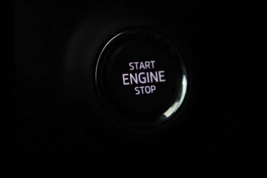 Škoda Karoq 1.5 TSI Business Edition | Stoelverwarming | Adaptive cruise | DAB | Carplay | Keyless | Full LED | Navigatie | Parkeerhulp | Side Assist | Climate control | Bluetooth