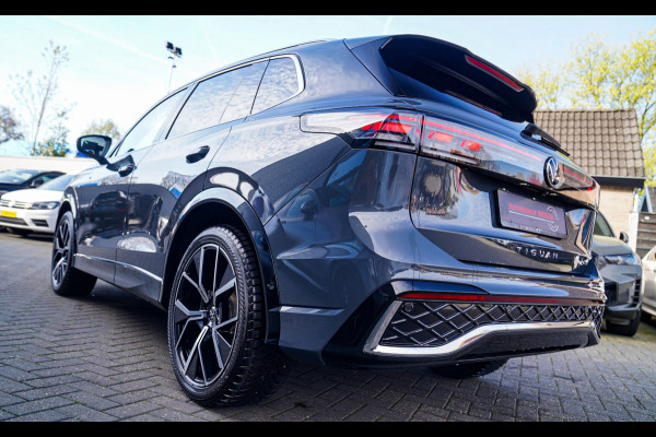 Volkswagen Tiguan 1.5 eTSI R-Line Edition | Head Up Display | 360 | Harman/Kardon | Massage | Stuurwiel Verwarming