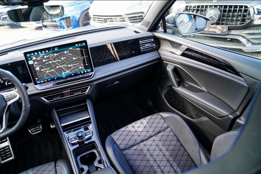 Volkswagen Tiguan 1.5 eTSI R-Line Edition | Head Up Display | 360 | Harman/Kardon | Massage | Stuurwiel Verwarming