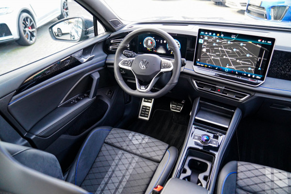 Volkswagen Tiguan 1.5 eTSI R-Line Edition | Head Up Display | 360 | Harman/Kardon | Massage | Stuurwiel Verwarming