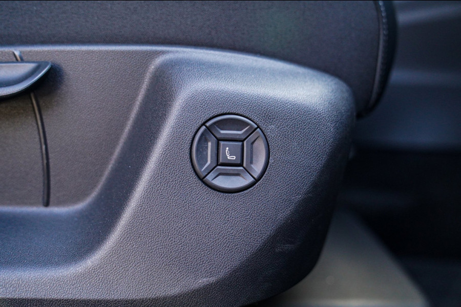 Volkswagen Tiguan 1.5 eTSI R-Line Edition | Head Up Display | 360 | Harman/Kardon | Massage | Stuurwiel Verwarming