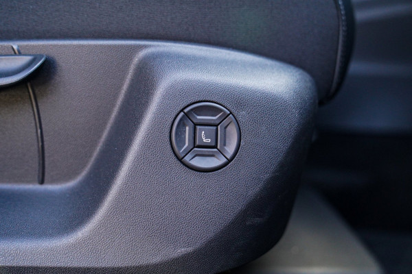 Volkswagen Tiguan 1.5 eTSI R-Line Edition | Head Up Display | 360 | Harman/Kardon | Massage | Stuurwiel Verwarming