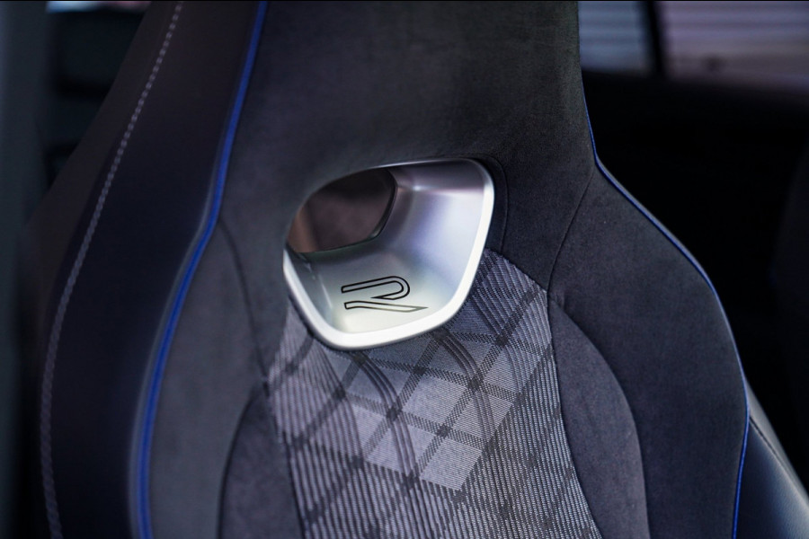 Volkswagen Tiguan 1.5 eTSI R-Line Edition | Head Up Display | 360 | Harman/Kardon | Massage | Stuurwiel Verwarming