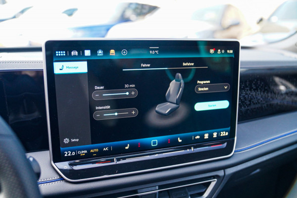 Volkswagen Tiguan 1.5 eTSI R-Line Edition | Head Up Display | 360 | Harman/Kardon | Massage | Stuurwiel Verwarming