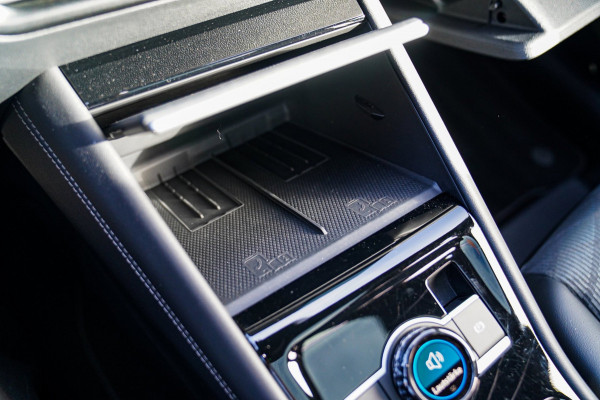 Volkswagen Tiguan 1.5 eTSI R-Line Edition | Head Up Display | 360 | Harman/Kardon | Massage | Stuurwiel Verwarming