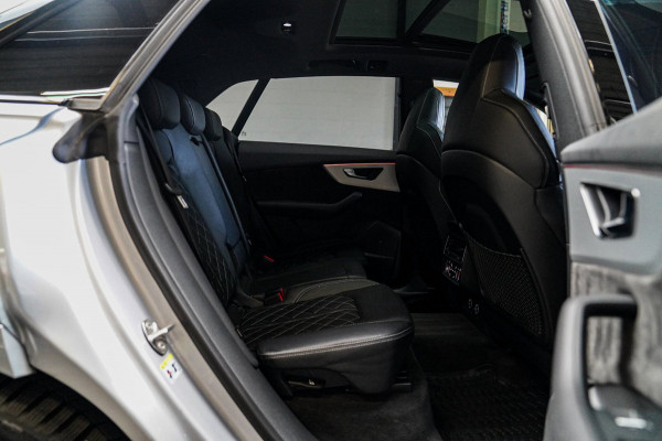 Audi SQ8 4.0 TDI SQ8 Quattro | Panorama | Trekhaak | Bang&Olufsen | Massage | Memory | Head up Display | LED | Dealer Onderhouden