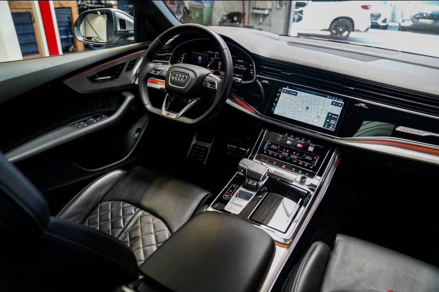 Audi SQ8 4.0 TDI SQ8 Quattro | Panorama | Trekhaak | Bang&Olufsen | Massage | Memory | Head up Display | LED | Dealer Onderhouden
