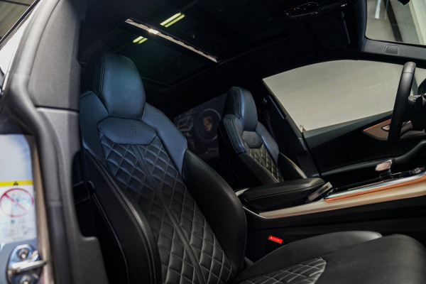 Audi SQ8 4.0 TDI SQ8 Quattro | Panorama | Trekhaak | Bang&Olufsen | Massage | Memory | Head up Display | LED | Dealer Onderhouden