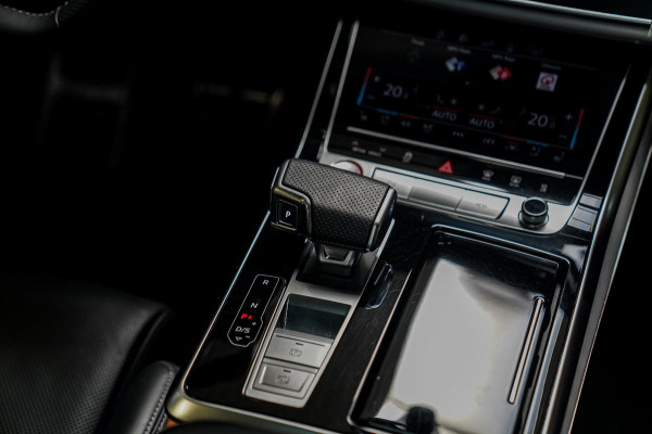 Audi SQ8 4.0 TDI SQ8 Quattro | Panorama | Trekhaak | Bang&Olufsen | Massage | Memory | Head up Display | LED | Dealer Onderhouden