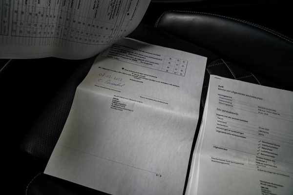 Audi SQ8 4.0 TDI SQ8 Quattro | Panorama | Trekhaak | Bang&Olufsen | Massage | Memory | Head up Display | LED | Dealer Onderhouden