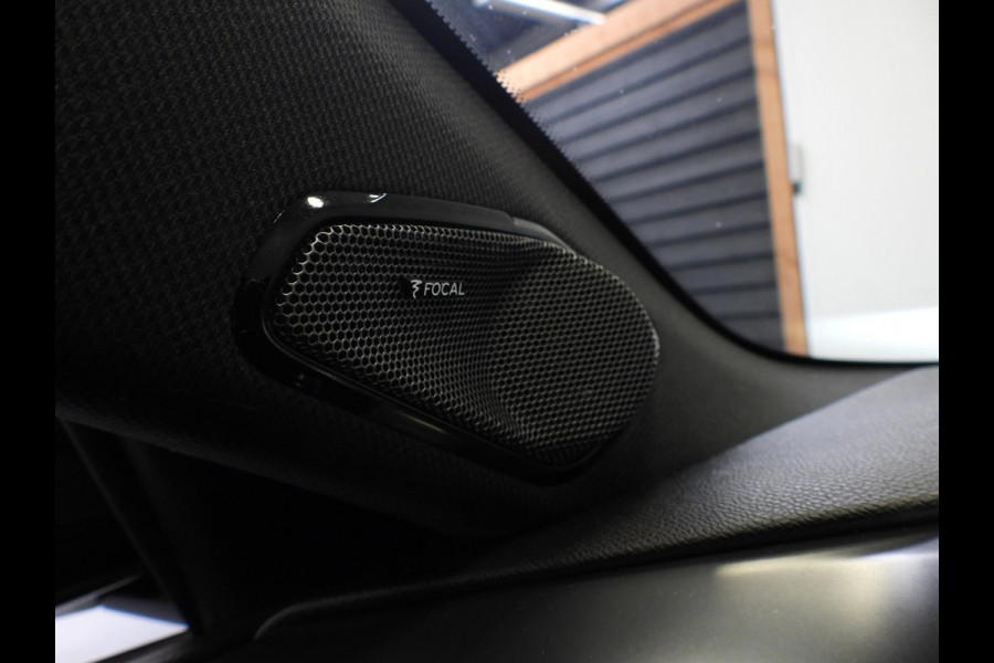 Peugeot 308 1.6 HYbrid 180 GT Pack Business NAVI/360CAM/MASSAGE/LED/18"LMV!