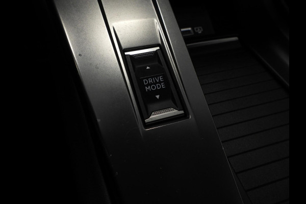 Peugeot 308 1.6 HYbrid 180 GT Pack Business NAVI/360CAM/MASSAGE/LED/18"LMV!