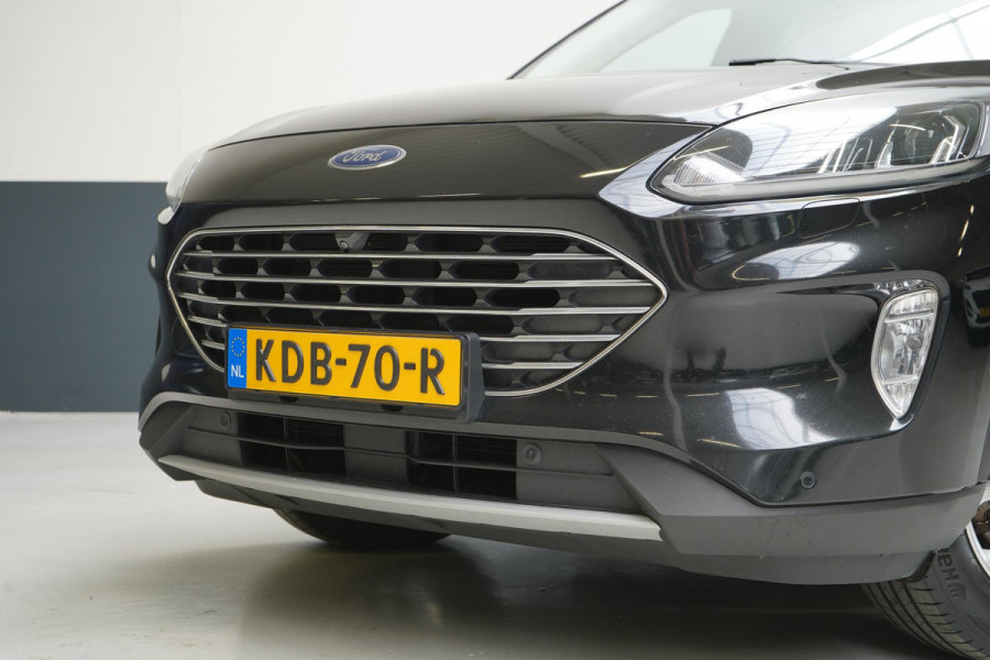 Ford Kuga 2.5 PHEV Titanium | Panoramadak | Trekhaak | Adaptive cruise | Climate control | Stoelverwarming