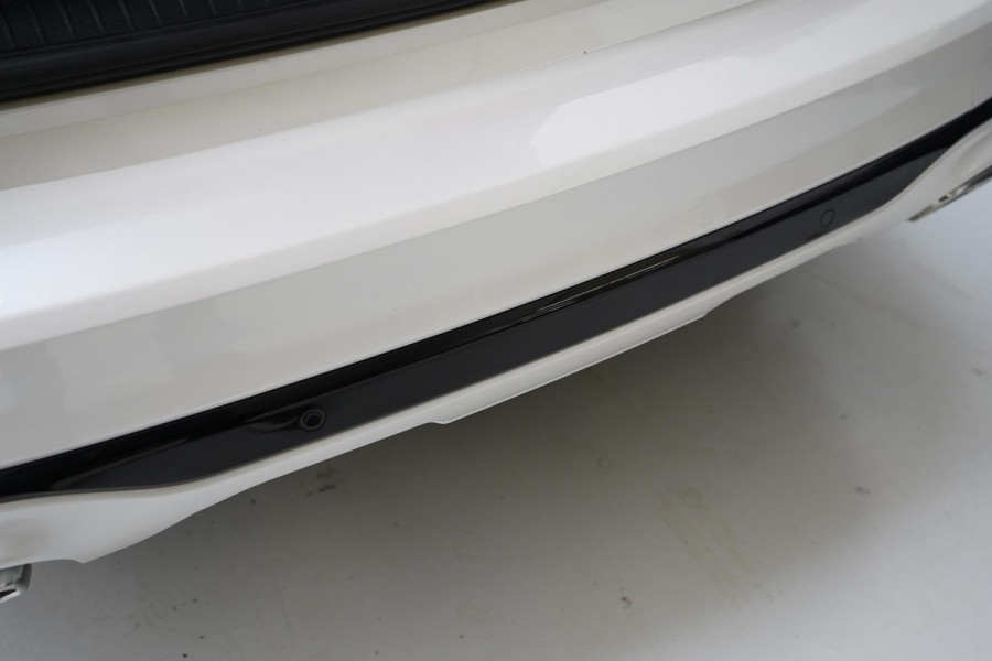 Ford Kuga 2.5 PHEV ST-Line | Blind spot | Navigatie | Adaptive cruise | Camera | Apple Carplay | Keyless | Stoelverwarming