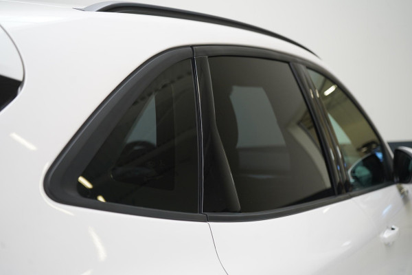 Ford Kuga 2.5 PHEV ST-Line | Blind spot | Navigatie | Adaptive cruise | Camera | Apple Carplay | Keyless | Stoelverwarming