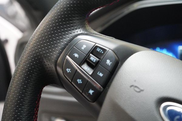 Ford Kuga 2.5 PHEV ST-Line | Blind spot | Navigatie | Adaptive cruise | Camera | Apple Carplay | Keyless | Stoelverwarming