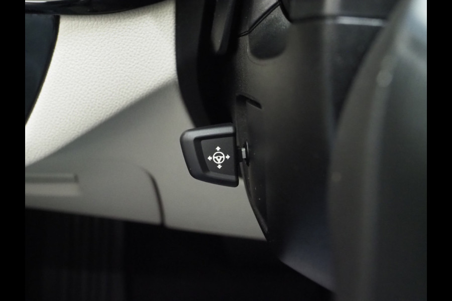 BMW 5 Serie Touring 530e Shadow Line | NL auto | Leder | LaserLED | Camera | Memory | Dodehoek | Cruise | DAB | Carplay