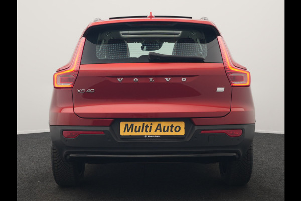 Volvo XC40 T4 Ultimate Dark PHEV 221pk Dealer O.H. | Trekhaak Af Fabriek | Panodak | Camera | Harman / Kardon | Lederen Sportstoelen Memory & Verwarmd | Keyless | Apple Carplay | Navigatie | DAB | Plug In Hybrid |