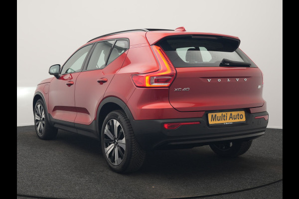 Volvo XC40 T4 Ultimate Dark PHEV 221pk Dealer O.H. | Trekhaak Af Fabriek | Panodak | Camera | Harman / Kardon | Lederen Sportstoelen Memory & Verwarmd | Keyless | Apple Carplay | Navigatie | DAB | Plug In Hybrid |