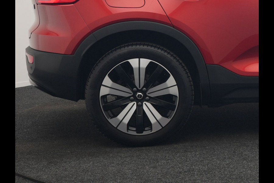 Volvo XC40 T4 Ultimate Dark PHEV 221pk Dealer O.H. | Trekhaak Af Fabriek | Panodak | Camera | Harman / Kardon | Lederen Sportstoelen Memory & Verwarmd | Keyless | Apple Carplay | Navigatie | DAB | Plug In Hybrid |