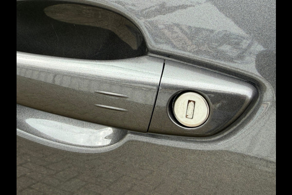 Peugeot 5008 1.2 PureTech Allure Pack Business Automaat | 7 persoons | Navigatie | Cruise | Camera | Climate | Virtual Cockpit.