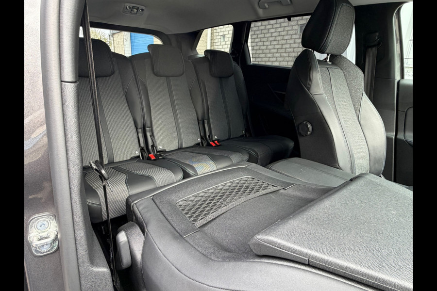 Peugeot 5008 1.2 PureTech Allure Pack Business Automaat | 7 persoons | Navigatie | Cruise | Camera | Climate | Virtual Cockpit.