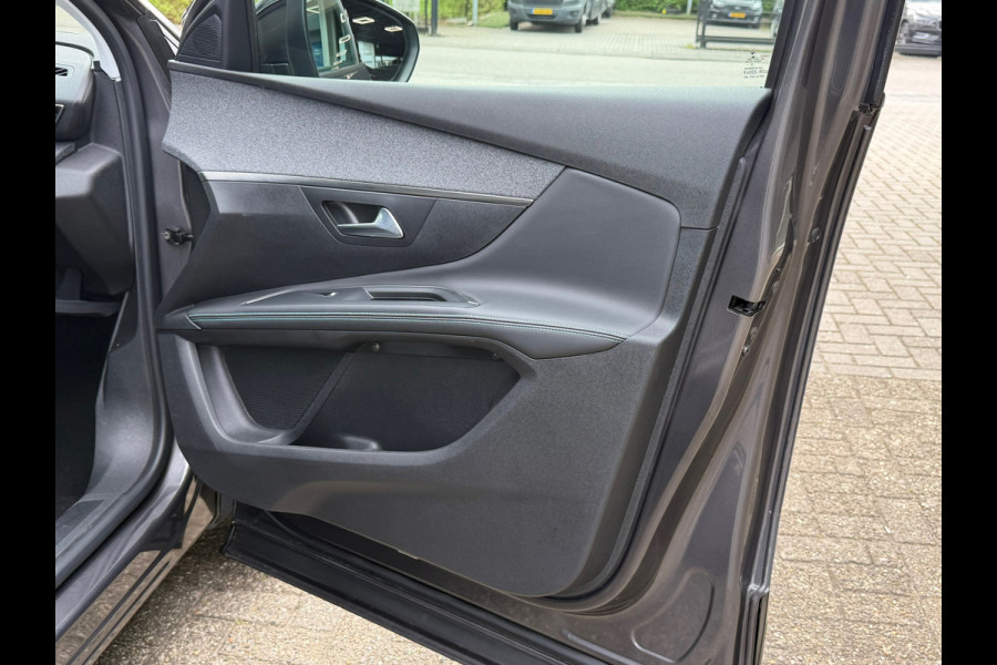 Peugeot 5008 1.2 PureTech Allure Pack Business Automaat | 7 persoons | Navigatie | Cruise | Camera | Climate | Virtual Cockpit.
