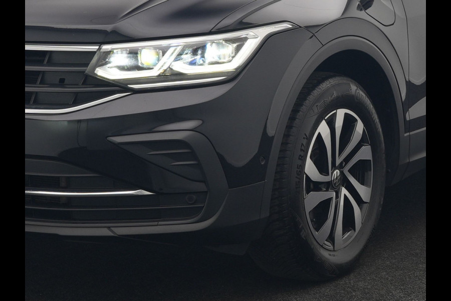 Volkswagen Tiguan 1.4 TSI eHybrid Active PHEV 245pk Dealer O.H. | Trekhaak Af Fabriek | Adaptive Cruise | 360 Camera | Sportstoelen & Stuur Verwarmd | IQ Light | Keyless | Sfeerverlichting | Apple Carplay | Blis | Navigatie | DAB | Plug In Hybrid |