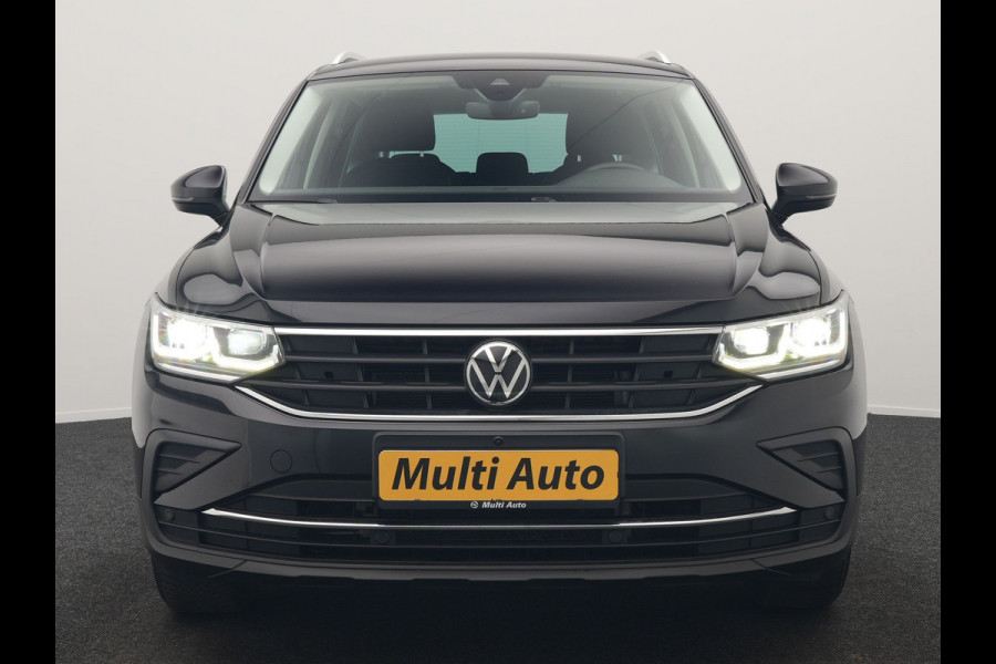 Volkswagen Tiguan 1.4 TSI eHybrid Active PHEV 245pk Dealer O.H. | Trekhaak Af Fabriek | Adaptive Cruise | 360 Camera | Sportstoelen & Stuur Verwarmd | IQ Light | Keyless | Sfeerverlichting | Apple Carplay | Blis | Navigatie | DAB | Plug In Hybrid |