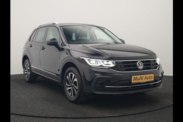 Volkswagen Tiguan 1.4 TSI eHybrid Active PHEV 245pk Dealer O.H. | Trekhaak Af Fabriek | Adaptive Cruise | 360 Camera | Sportstoelen & Stuur Verwarmd | IQ Light | Keyless | Sfeerverlichting | Apple Carplay | Blis | Navigatie | DAB | Plug In Hybrid |